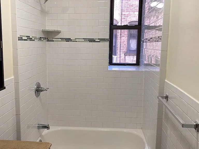 110 Glenwood Hill — Photo 9