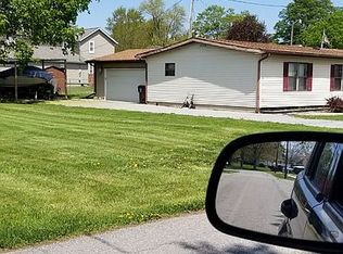 218 Dixon Ave, Hicksville, OH 43526