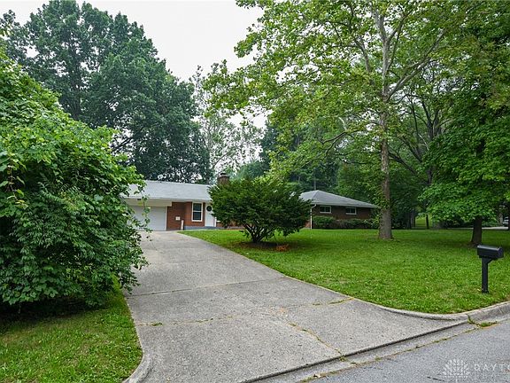 3rd image of 1339 Drill Ave