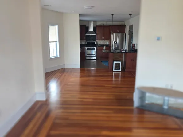 612 Washington St #2, Braintree, MA 02184