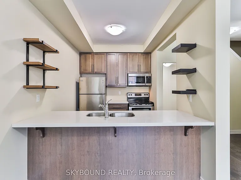 2 Egleston Ln — Photo 13