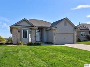 17312 Edna St, Omaha, NE 68136