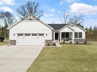 3656 Cedarwood Ln, Dayton, OH 45430
