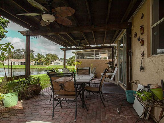 4th image of 8731 NW 6th Ct