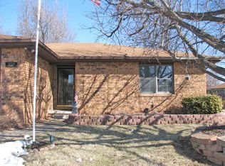 859 W Lois St, Springfield, MO 65807