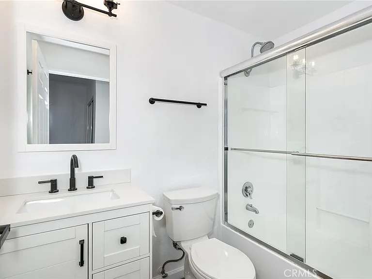 19350 Sherman Way #208 — Photo 17