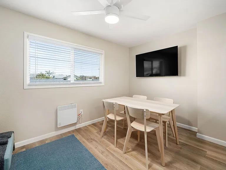 450 Manhattan Ave — Photo 14