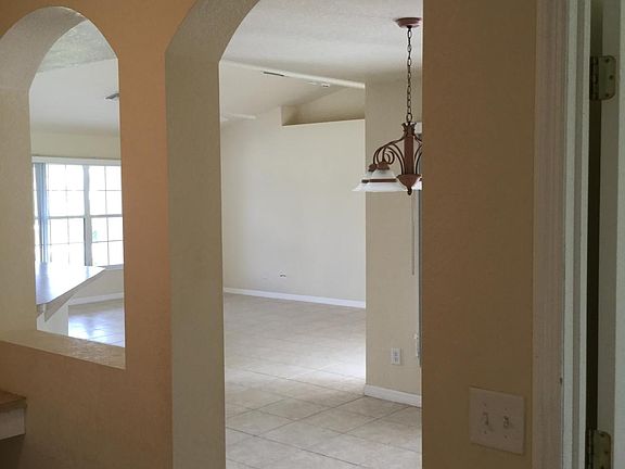 3rd image of 1242 NW 20th Ter