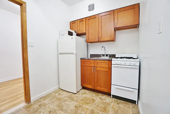 Rented by Best Apartments North Inc | media 19
