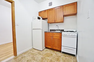 Rented by Best Apartments North Inc