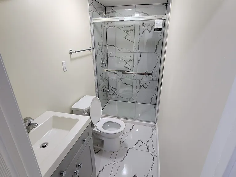 2200 Kawartha Heights Blvd #BASEMENT — Photo 12