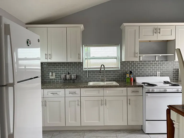 807 N Matanzas Ave #A — Photo 3