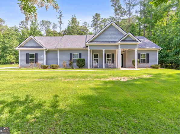 145 Emerald Hills Ln, Newnan, GA 30263