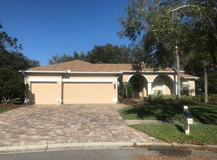 5316 Laurel Pointe Dr, Valrico, FL 33596