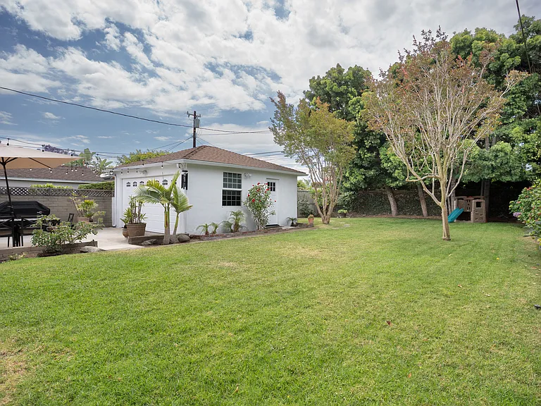 6132 W 75th St — Photo 21