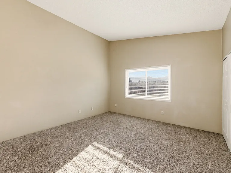 234 W Rockrimmon Blvd #D — Photo 16
