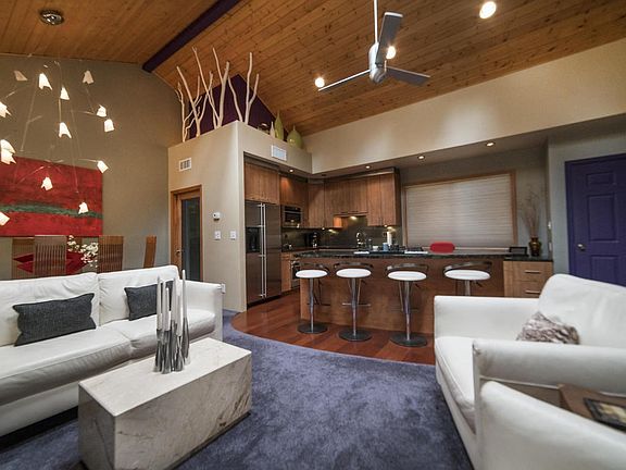 Livingroomkitchen2