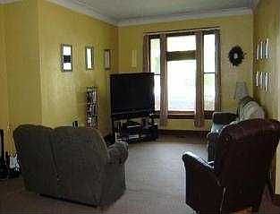 5th image of 655 Forsythe St