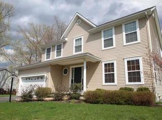 28 Victor Rd, Beacon, NY 12508