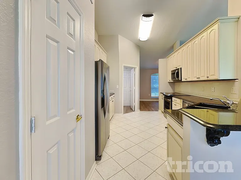 1387 Laurel Glen Dr — Photo 5