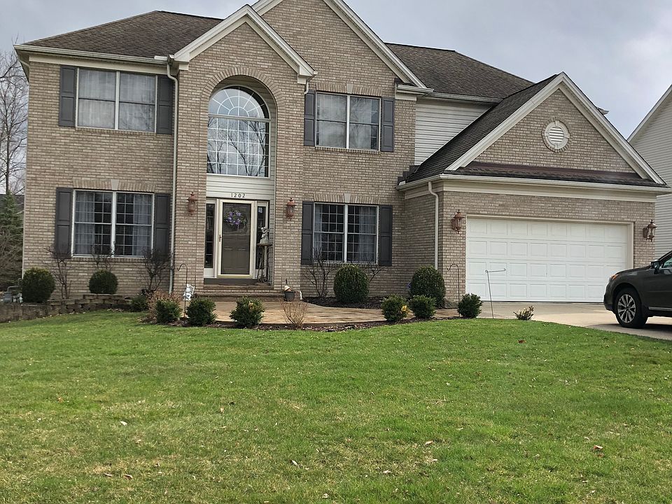 1st image of 1202 Willow Bend Dr