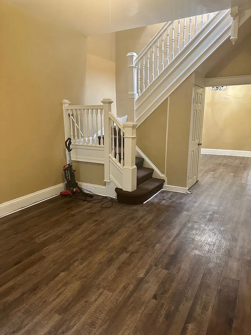 Spacious Home! Finished Basement! W/D! Available Now! — Photo 2
