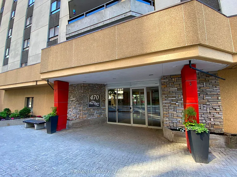 470 Laurier Ave W #902 — Photo 2