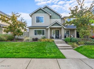 6452 N Descartes Dr, Coeur D Alene, ID 83815