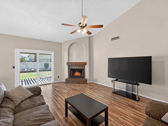 5th image of 4437 W TOPEKA Drive