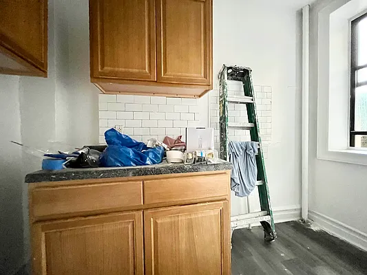 Rented by BRICK & GALO REALTY CORP | media 17