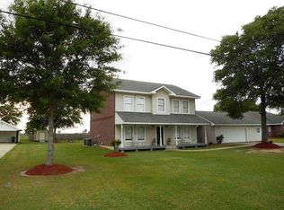 5626 Pinewood Dr W, Lake Charles, LA 70607