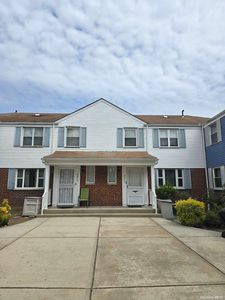 68-55A Cloverdale Boulevard #upper, Oakland Gardens, NY, 11364