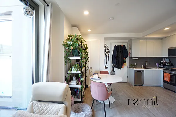 Rented by Rennit Inc. | media 19