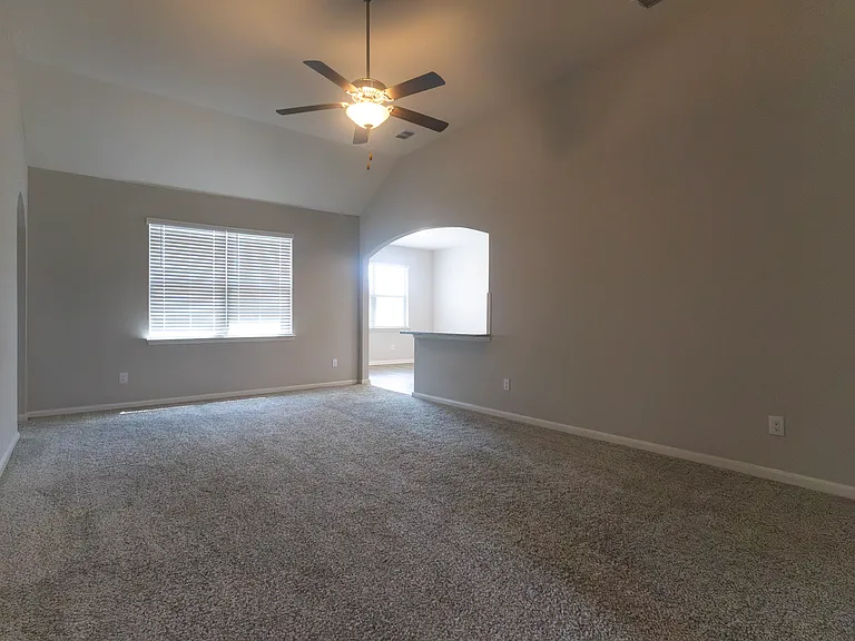 2100 Penaflor Dr — Photo 7