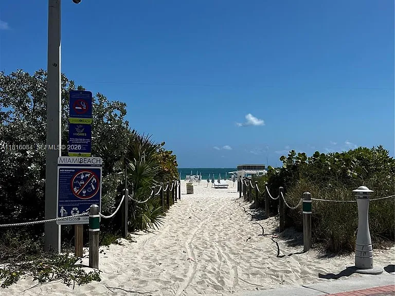 335 Ocean Dr #114 — Photo 19