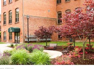 33 Mechanic St #C212, Windsor, CT 06095