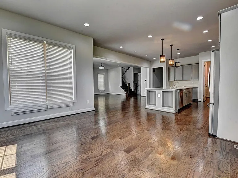 42055 Darlene Pl — Photo 40
