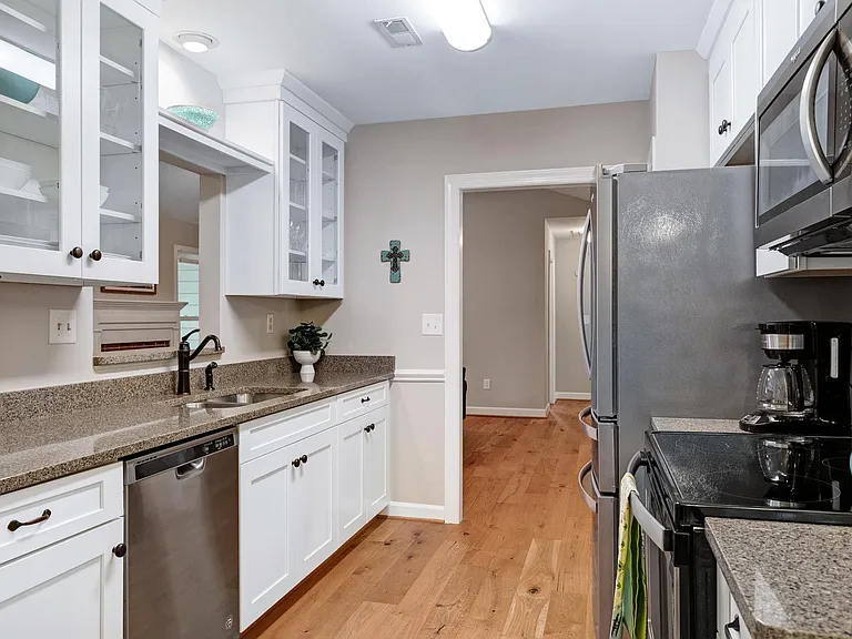 113 Wethersfield Dr — Photo 28