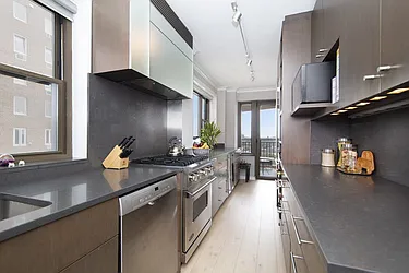 Sold by Andrew J. Markowitz Real Estate, LLC 