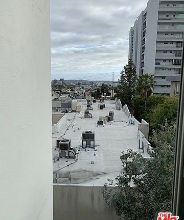 5th image of 1155 N Boulevard 305