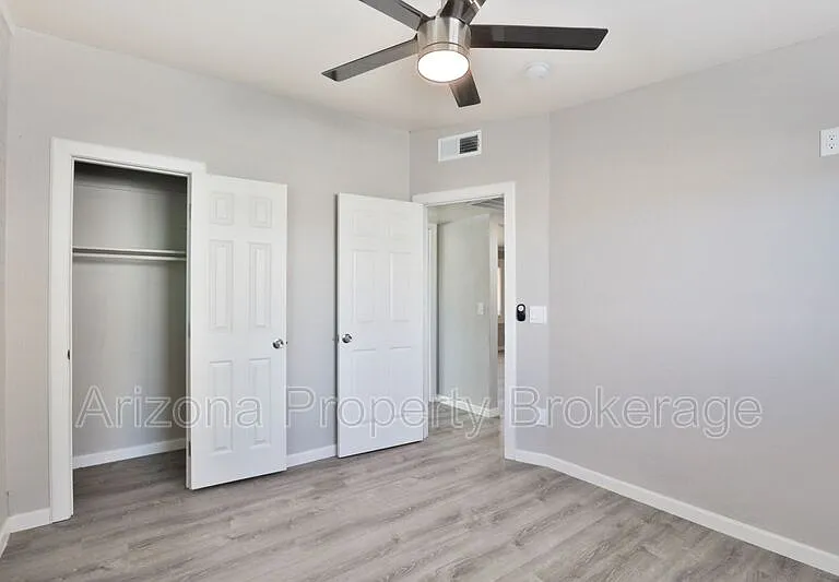 1538 E Pierce St #B — Photo 12