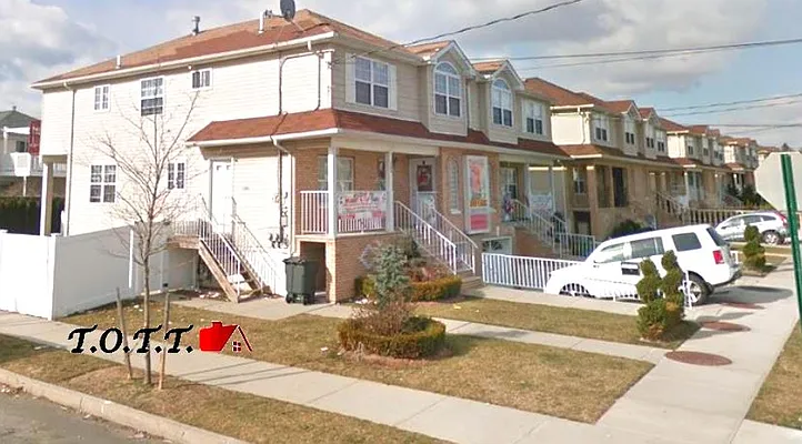 Sold by Talk of the Town Realty | media 2