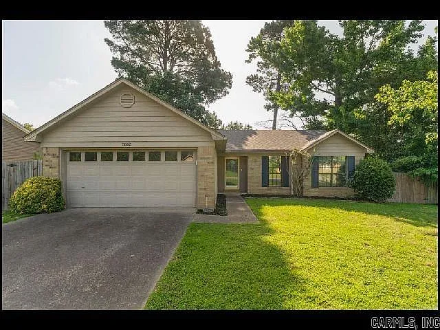 3 bed, 2.0 bath, 1409 sqft, $1,650 — Photo 1