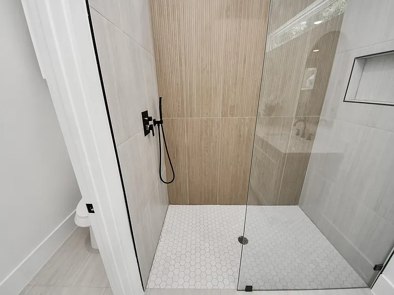 23851 Creekwood Dr — Photo 42