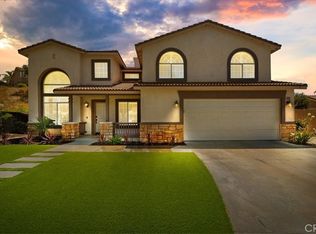 1082 Fernleaf Ln, Corona, CA 92881