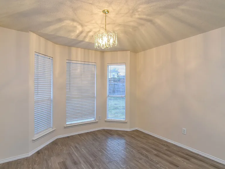 5505 Cedar Elm Dr — Photo 6