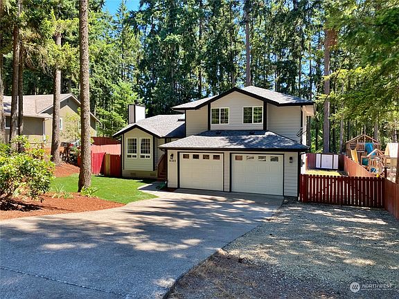 2nd image of 10305 Minterwood Drive NW