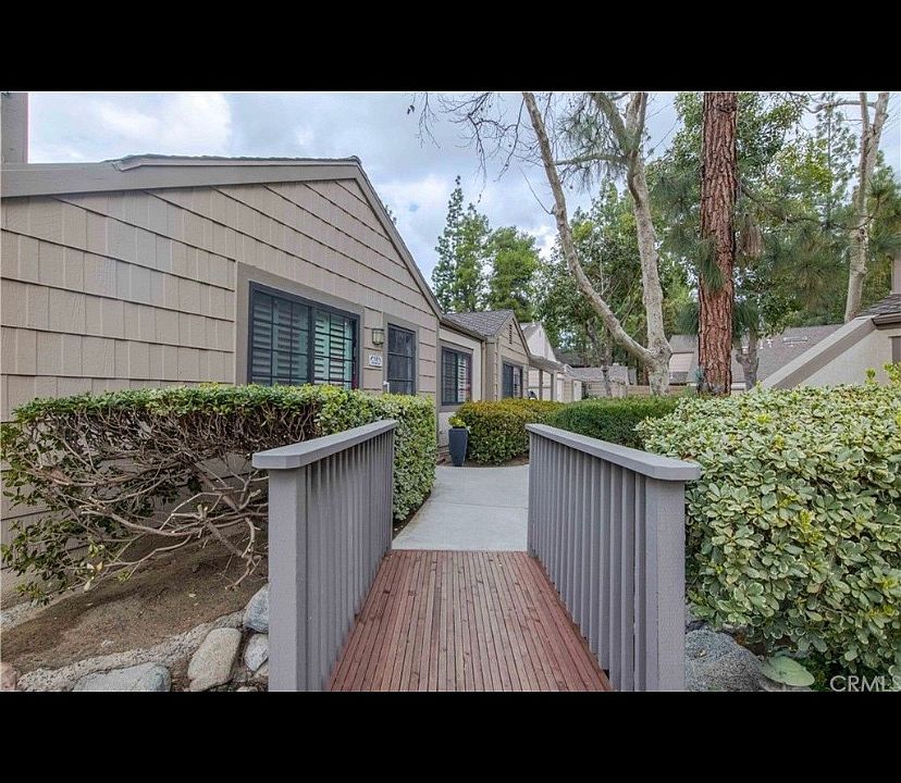 1st image of 518 Blue Water Ln #157