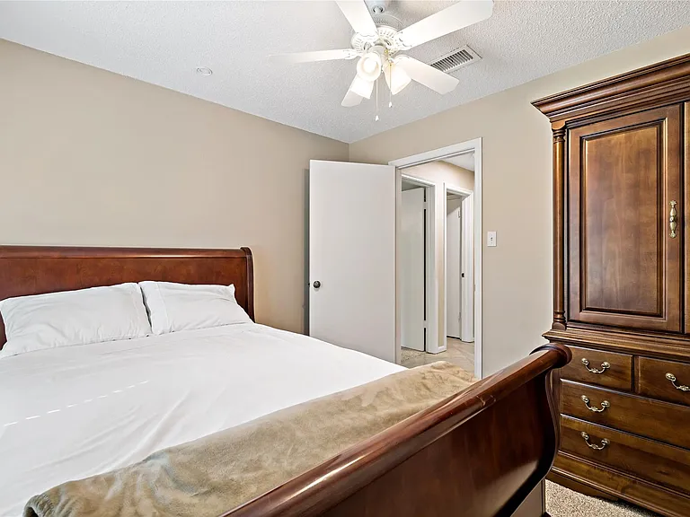 9 Brentwood Oaks Ct — Photo 15
