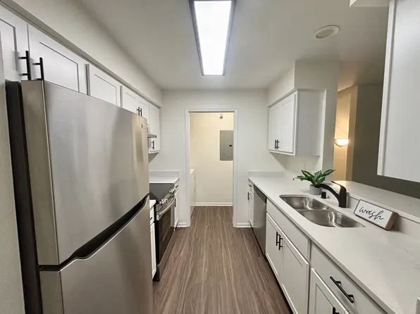 1716 Green Forest Run, Janesville, WI